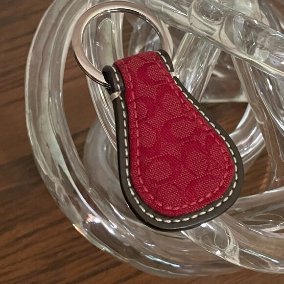 Coach Jacquard Signature C Teardrop Keychain Key Fob Bag Charm Red - Picture 1 of 11